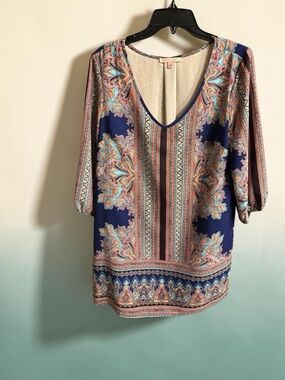 Gibson Latimer Navy Paisley V-Neck Dress